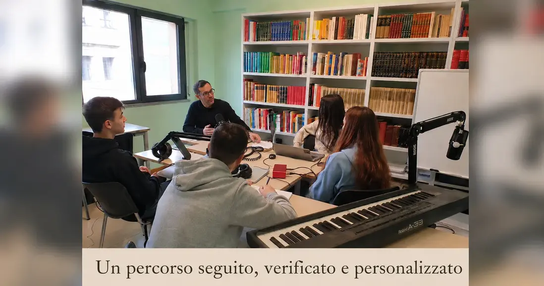 Studenti durante un percorso didattico personalizzato UniSocrates